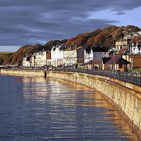 度假居 New England - Part Of The The Bay Village With Pool, Gym And Direct Access, Pub, Restaurant, Tennis And Meadows Walks 法利
