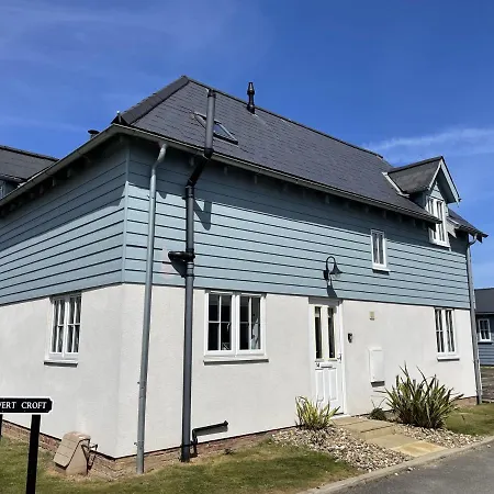 New England - Part Of The The Bay Village With Pool, Gym And Direct Access, Pub, Restaurant, Tennis And Meadows Walks Dom wakacyjny *