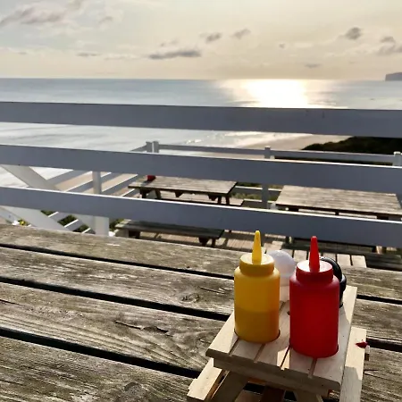 New England - Part Of The The Bay Village With Pool, Gym And Direct Access, Pub, Restaurant, Tennis And Meadows Walks *